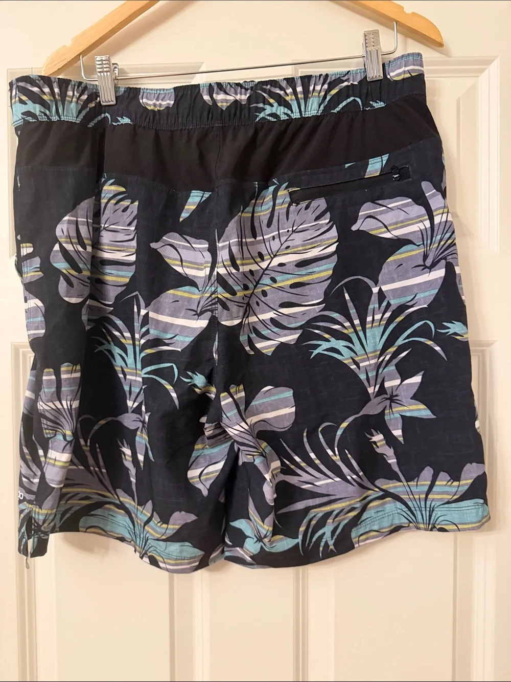 Speedo Black Floral Print Men’s Swim Trunks